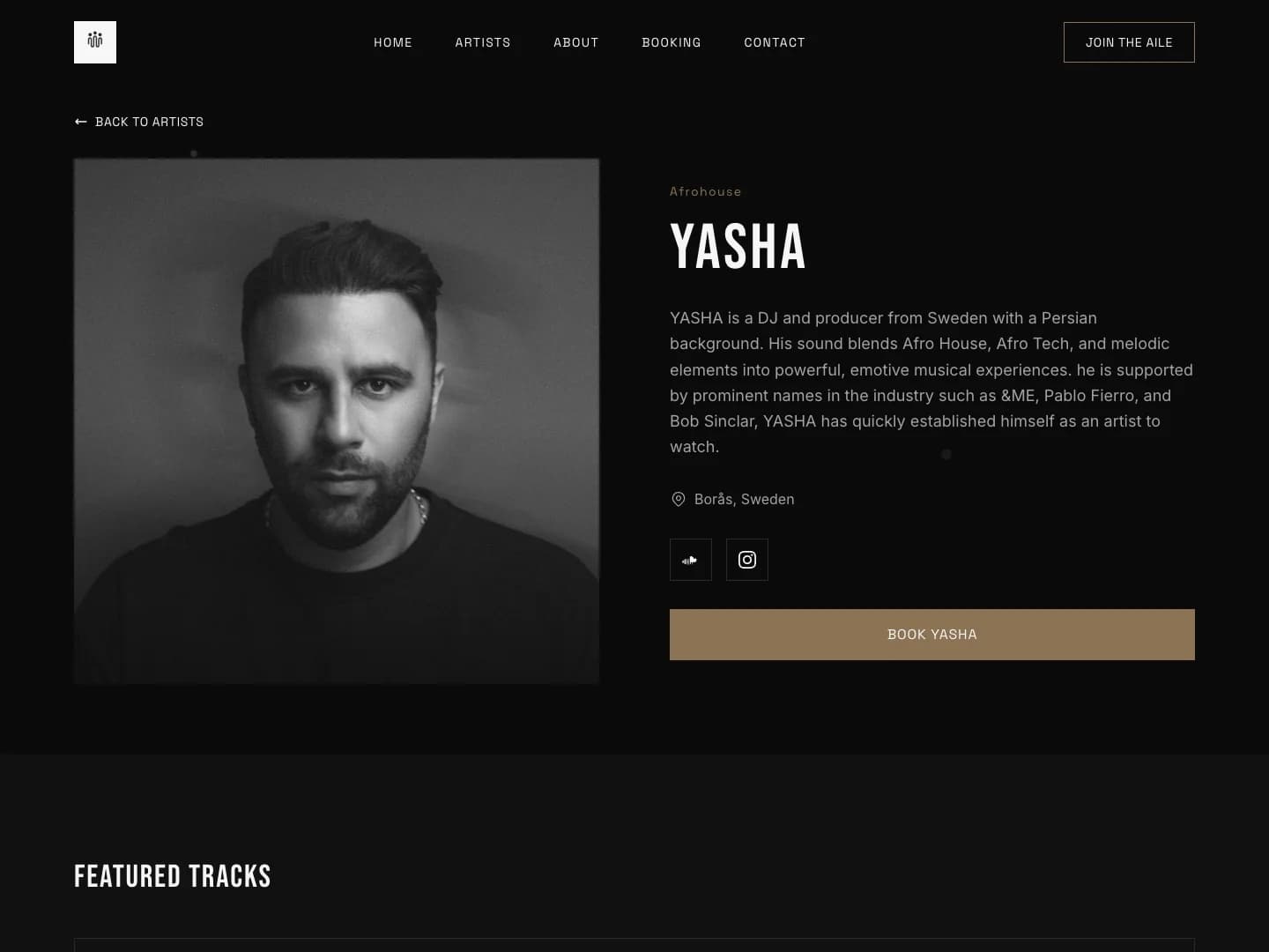 Artist-Showcase: Profilseite von YASHA mit Porträt, Bio, Genre-Tag und Book-YASHA-Button